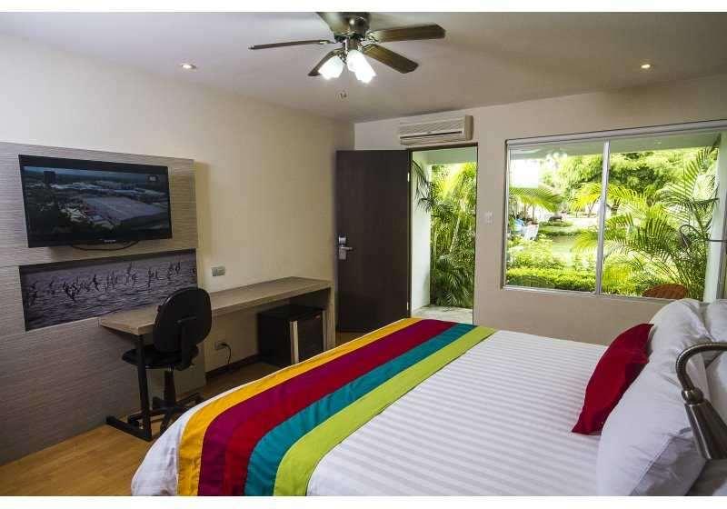 Puerto Azul Hotel Y Club Nautico Chacarita Udogodnienia zdjęcie